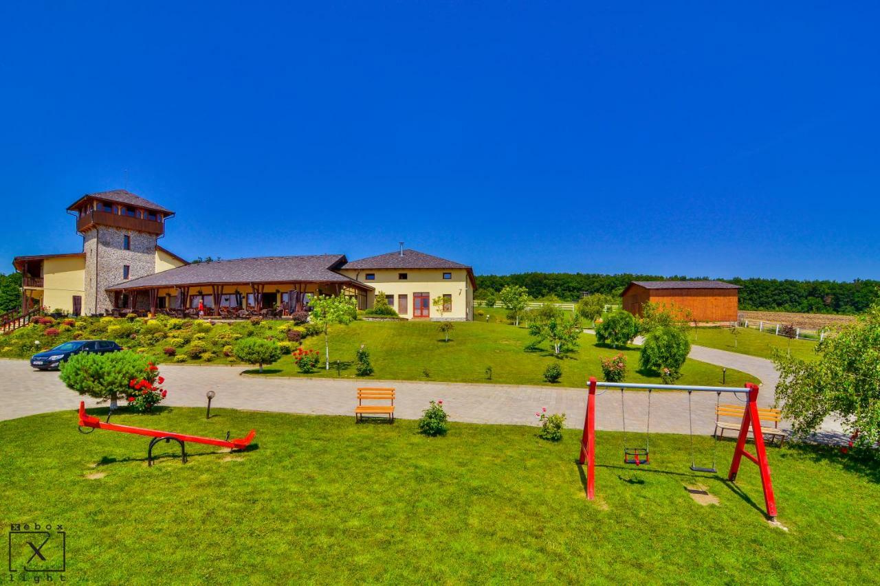 Pensiunea Casa Buna Gîrbova Exteriör bild